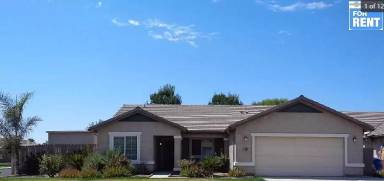 Main picture of 2084 N Bordeaux Cir