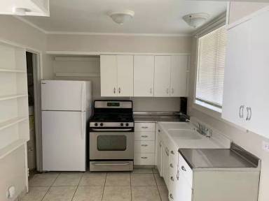 Main picture of 1205 George Washington Way