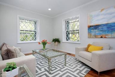 Main picture of 104 Buckminster Rd