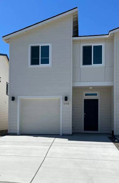 Main picture of 3758 S Roosevelt Pl