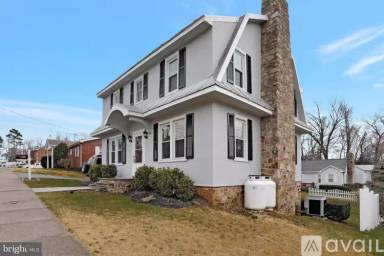 Main picture of 23 Fairview Ave