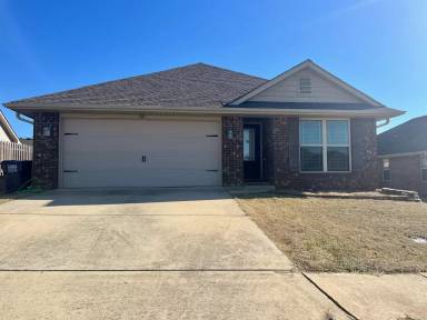 Main picture of 330 Dovington Dr