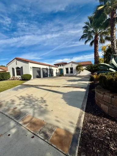 Main picture of 936 Salida del Sol Dr