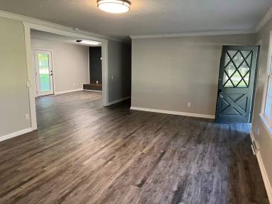 Main picture of 6259 W Republic Rd