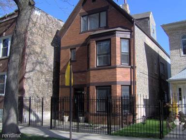Main picture of 2554 W Winnemac Ave