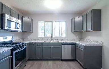 Main picture of 4208 Coffee Dr SW