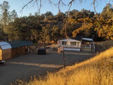 Main picture of 33211 Vetoll Rd