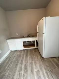 Main picture of 108 W Kansas Ave