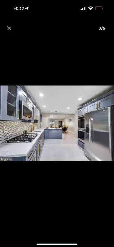 Main picture of 5220 Irving St