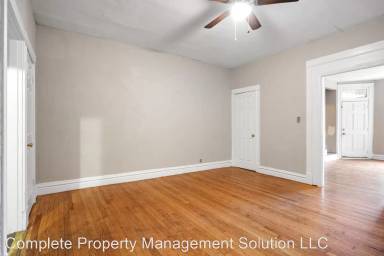Main picture of 4548 Virginia Ave
