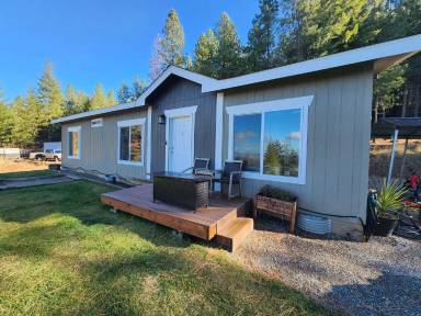 Main picture of 4022 S Idaho Rd