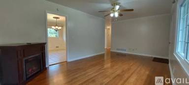 Main picture of 162 Edgewood Dr
