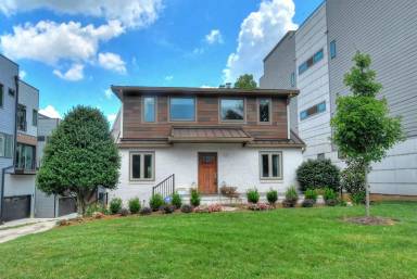 Main picture of 920 Westbrook Dr