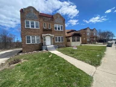 Main picture of 4480 N Hopkins St