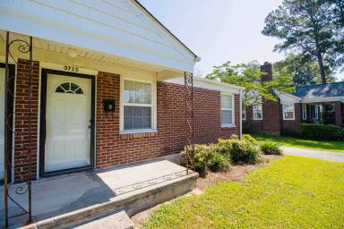 Main picture of 3713 Prentice Ave