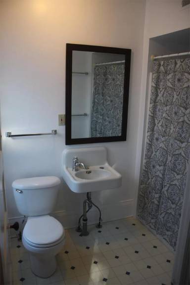 Main picture of 1105 Fremont Ave NW