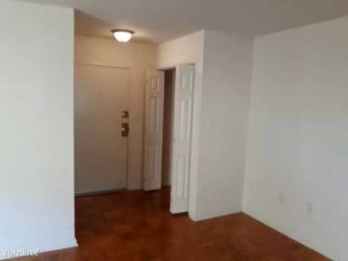 Main picture of 2117 N Cameron St