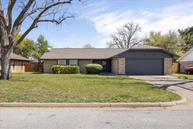 Main picture of 1111 Dove Hollow Rd