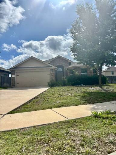 Main picture of 151 Creekview Dr