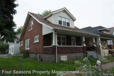 Main picture of 32 W Woodward St