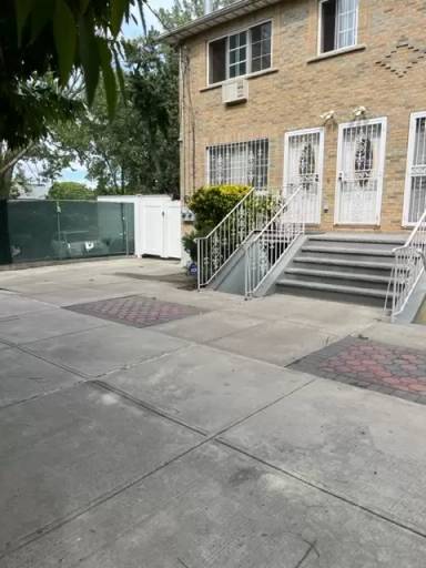 Main picture of 479 Ruby St