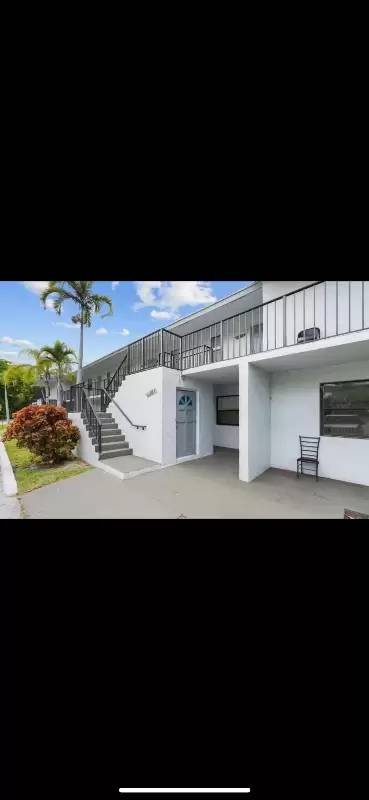Main picture of 7112 71st Way