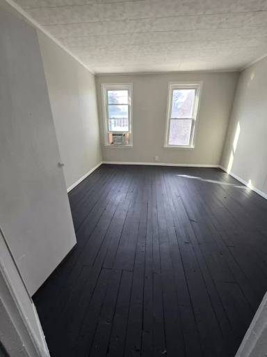 Main picture of 913 Norwood St