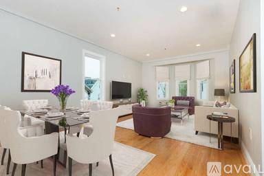 Main picture of 7 Clover St