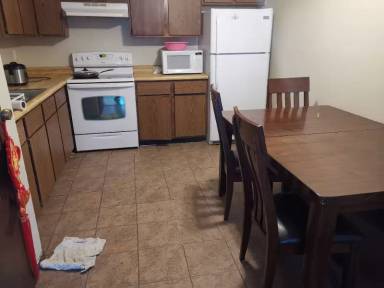 Main picture of 1760 S 116th St