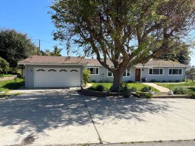 Main picture of 596 Mesa Dr