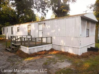 Main picture of Pinewood Mobile Home Community