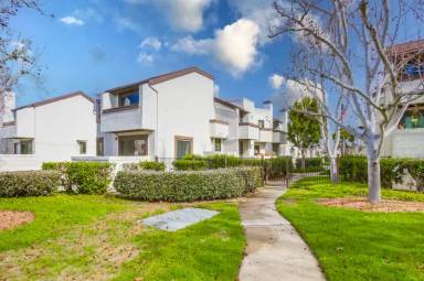 Main picture of 3906 Voltaire St