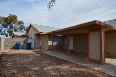 Main picture of 4800 Woodlake Ave