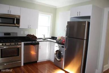 Main picture of 81 Florence St