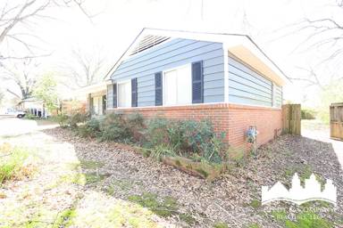 Main picture of 1555 Staunton Dr