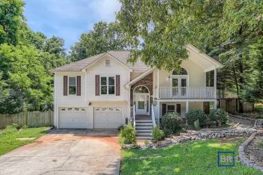 Main picture of 221 Cedars Glen Cir