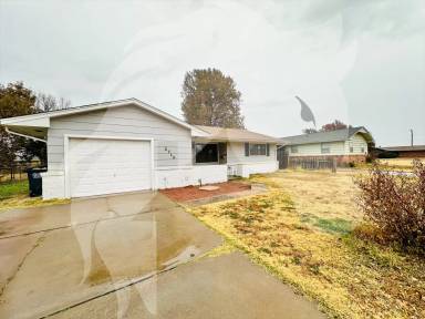 Main picture of 2718 W Elm Ave