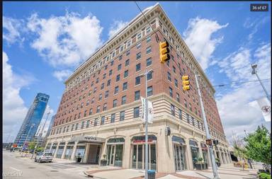 Main picture of Lofts at 820 on Monroe