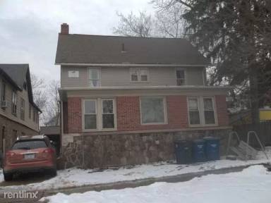 Main picture of 305 Packard St