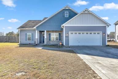 Main picture of 521 New Hanover Trl