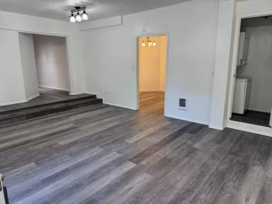 Main picture of 921 102nd St S