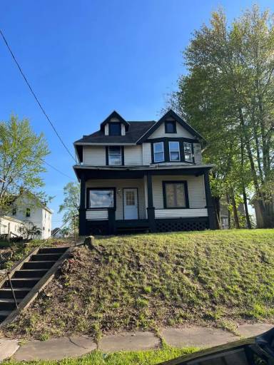 Main picture of 910 11th St NW