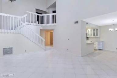 Main picture of 7814 La Mirada Dr