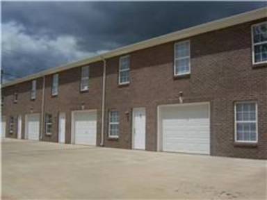 Main picture of 535 Lafayette Rd