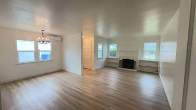 Main picture of 4645 Gardena Dr