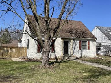 Main picture of 5804 Newton Ave S