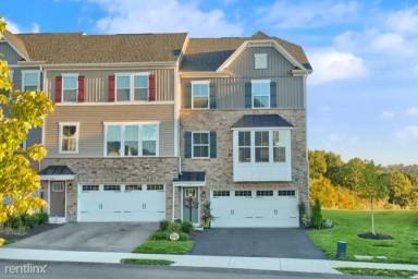 Main picture of 110 Curtis Ct