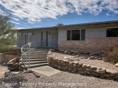 Main picture of 7035 N Skyway Dr