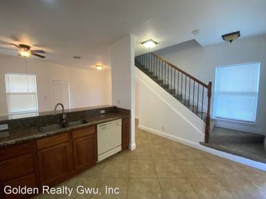 Main picture of 1300 SW 44th Ter