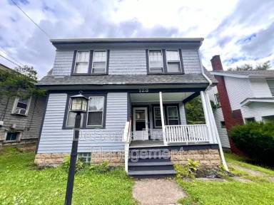 Main picture of 123 Woodrow Ct